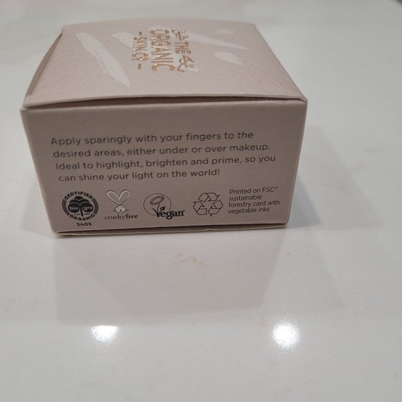 THE ORGANIC SKIN CO. IN THE SPOTLIGHT LUMINIZER HIGHLIGHT IN ROSE GOLD - Picture 8 of 16